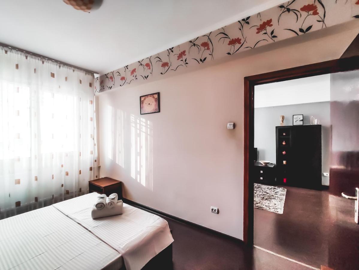 Parliament 1Br Apartment W Self Check In 부쿠레슈티 외부 사진